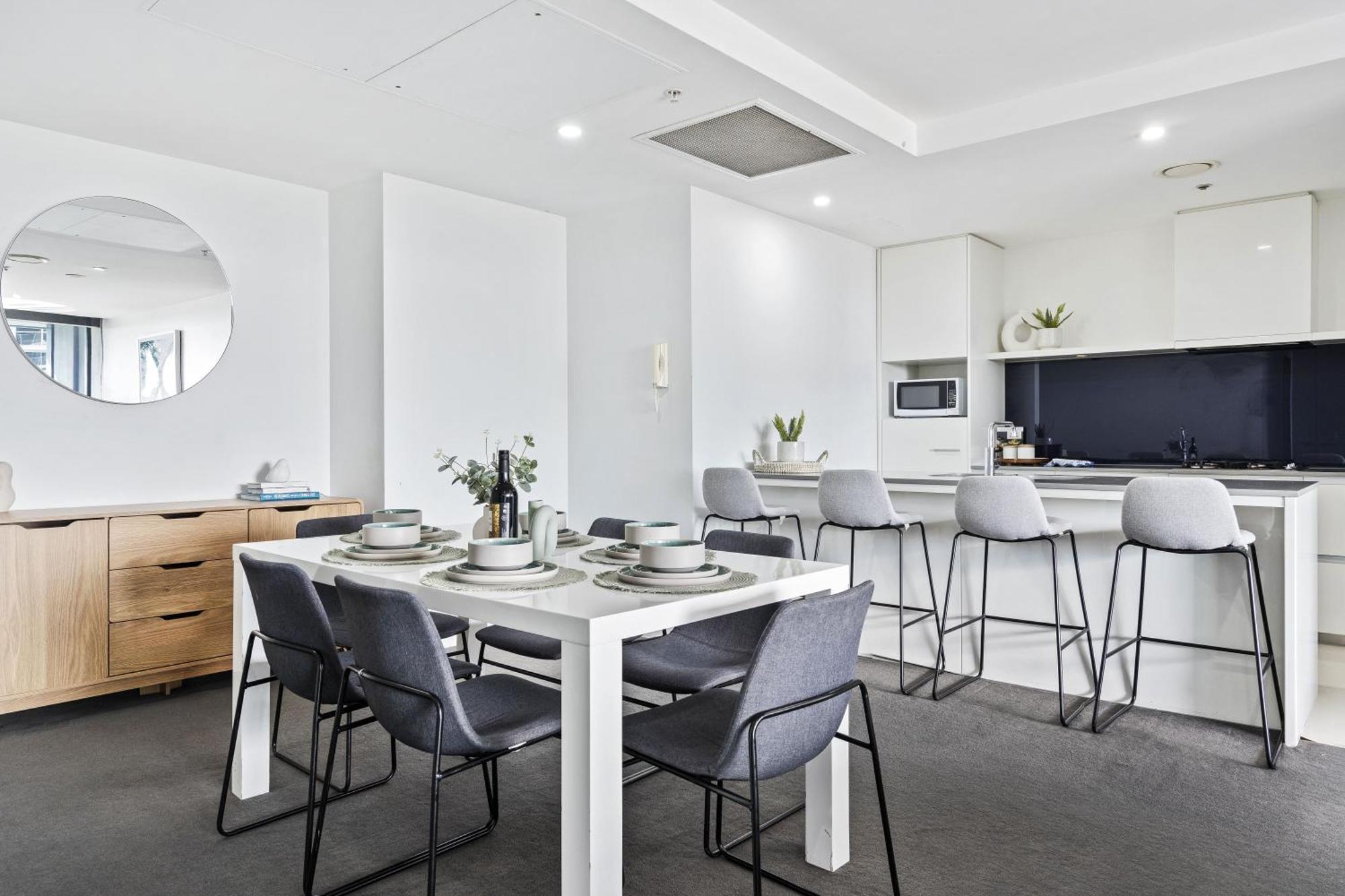 Circle On Cavill Surfers Paradise Mid Week Madness Deal - Q Stay Голд-Кост Екстер'єр фото